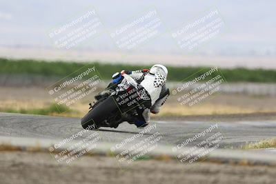 media/May-03-2025-CRA (Sat) [[22b18d099a]]/Races/Race 2/